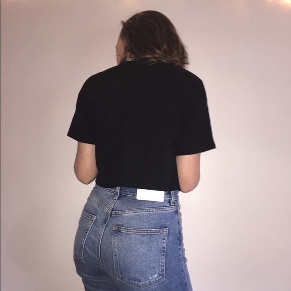 “Yaaasss” Crop Top - Picture 2 of 4